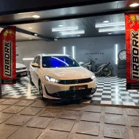 شیشه دودی در محل تخفیف ویژه سال نو سرامیکی یو وی