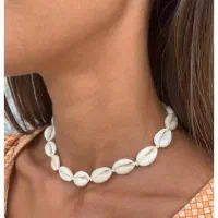 گردنبندهای صدفی در رنگهای متنوع|جواهرات|تهران, دکتر هوشیار|دیوار