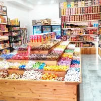 دکور و قفسه مغازه و فروشگاه چوب و فلز
