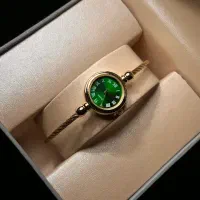 ساعت مچی زنانه بند طلایی خاص با قیمت مناسب