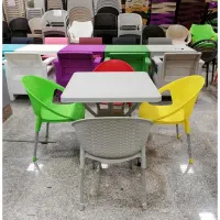 صندلی فانتزی حصیری|صندلی و نیمکت|شیراز, محراب|دیوار