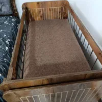 تخت و تشک نوزادی