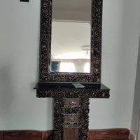 آینه و پایه کاملا سالم و نو