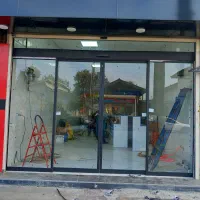 کرکره برقی شیشه بالکنی سایبان برقی شیشه سکوریت|خدمات پیشه و مهارت|لنگرود, |دیوار