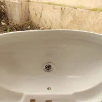 روشویی تمیز سالم