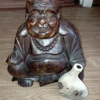 مجسمه چوبی کاملا سالم