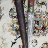 چاقو(کارد) جوهری بسیار قدیمی