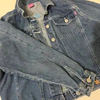 ژاکت لی اصل|لباس|پرند, فاز ۶|دیوار