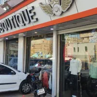 یک فروشنده مجرب به عکاسی و ادیت توافقی