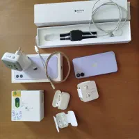 آیفون 11 با تمام لوازم