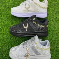 کتونی حراجی