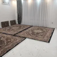 چهار عدد فرش همراه شش عدد پشتی
