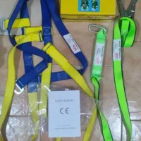 کمربند ایمنی کار در ارتفاع