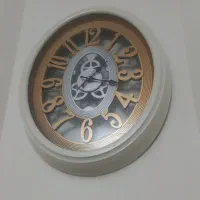 ساعت دیواری