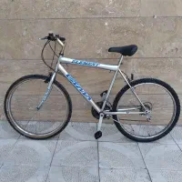 ۲ عدد دوچرخه سایز ۲۶ و ۲۰ درحدصفر