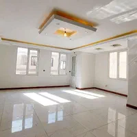 دوخواب سند تکبرگ، سالن آکواریوم پرده خور، ۹۰۰وامدار