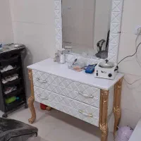 آیینه و کنسول(دره شهر هستم)