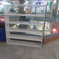 ویترین مغازه