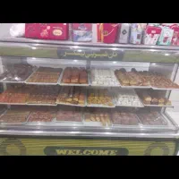 ویترین شیرینی خشک