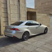 لکسوسis200مدل2016