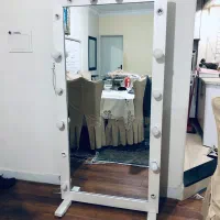 آینه قدی لامپدار درحدنو