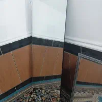 دوعدد آیینه بزرگ و متوسط