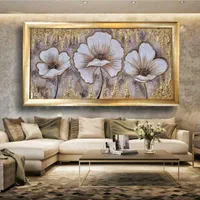 تابلو نقاشی*ورق طلا* طرح سه گل کرم قهوه ای