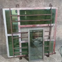 پنجره سالم آهنی