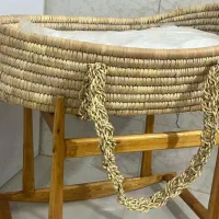 گهواره چوبی حصیری