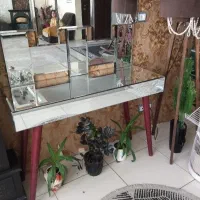 آیینه و کنسول