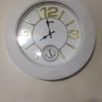 ساعت دیواری سالم