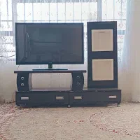 میز تلویزیون و تخت خواب