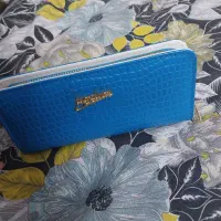 کیف پولی|کیف، کفش، کمربند|گلبهار, شهر جدید گلبهار|دیوار