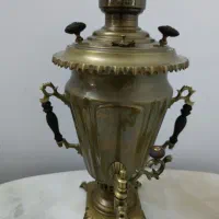 یک عدد سماور اصل روسی  قدیمی زغالی  مسوار