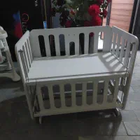 تخد کنار مادر نوزاد