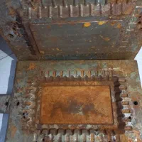 قالب غالب فولادی دو تیکه تولید ظرف یک بار مصرف|ماشین‌آلات صنعتی|اسلام‌شهر, شهرک قائمیه|دیوار