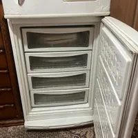 یخچال|یخچال و فریزر|فولادشهر, B6|دیوار