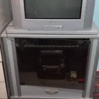 تلویزیون سونی با میز