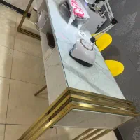 فروش میز دو نفره کاملا سالم و تمیز و شیک