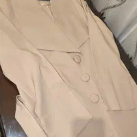 فروش یا معاوضه مانتو، پالتو و کاپشن درحد نو واقعی|لباس|تهران, فلسطین (میدان انقلاب)|دیوار