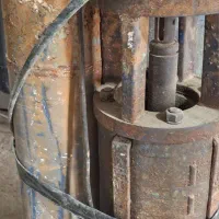 شناور دو اینچ|ماشینآلات صنعتی|بندر کنگان, |دیوار