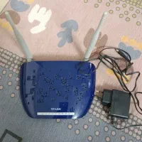 یک عدد مودم ADSL،یک عدد مودم سیم کارتی قابل حمل
