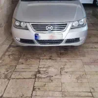 ماشین لیفان ۶۲۰ نقره ای