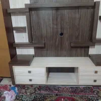 یک عدد میز تلویزیون