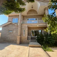 نماسنگ۴خواب /دوسالن مجزا/استخرداخلی