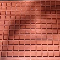 تعدادی قالب و کاتر همه با هم یک میلیون