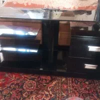 میز تلویزیون چوبی در حد نو