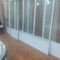 دفتر کار. ۳ در ۴ با نمای تمام شیشه