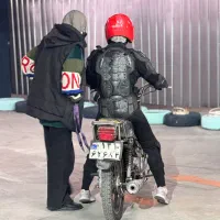 آموزشگاه موتور سواری بانوان و آقایان