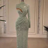 استخدام مدلینگ لباس مجلسی